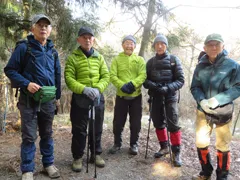 登山口にて小休止