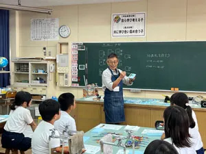 「表札」の累積参加児童数が10,000 名を越え