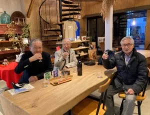 カフェ醸し室HIKOBEにて試飲