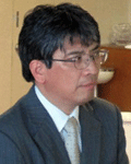 講師