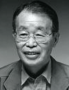 常信伊佐夫氏