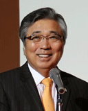 講師