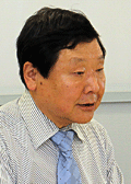 講師