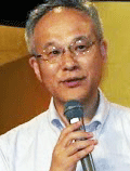 講師