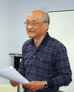 講師
