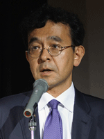 講師
