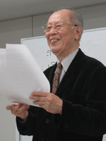 講師