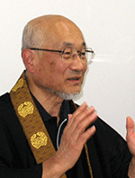 講師