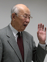 講師