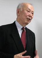 講師