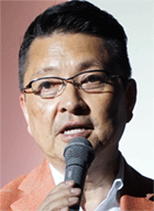 講師