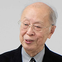 講師