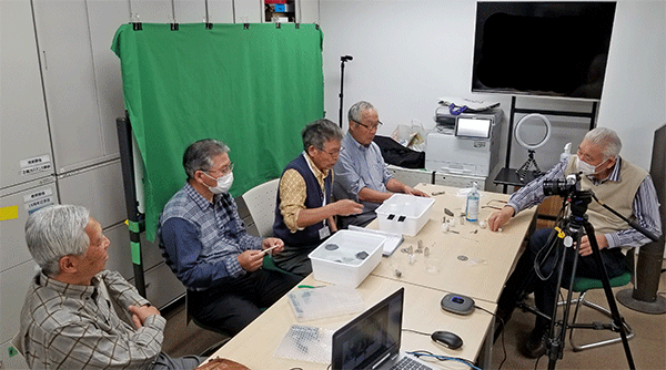 「浮力」開発会議の様子