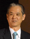 講師